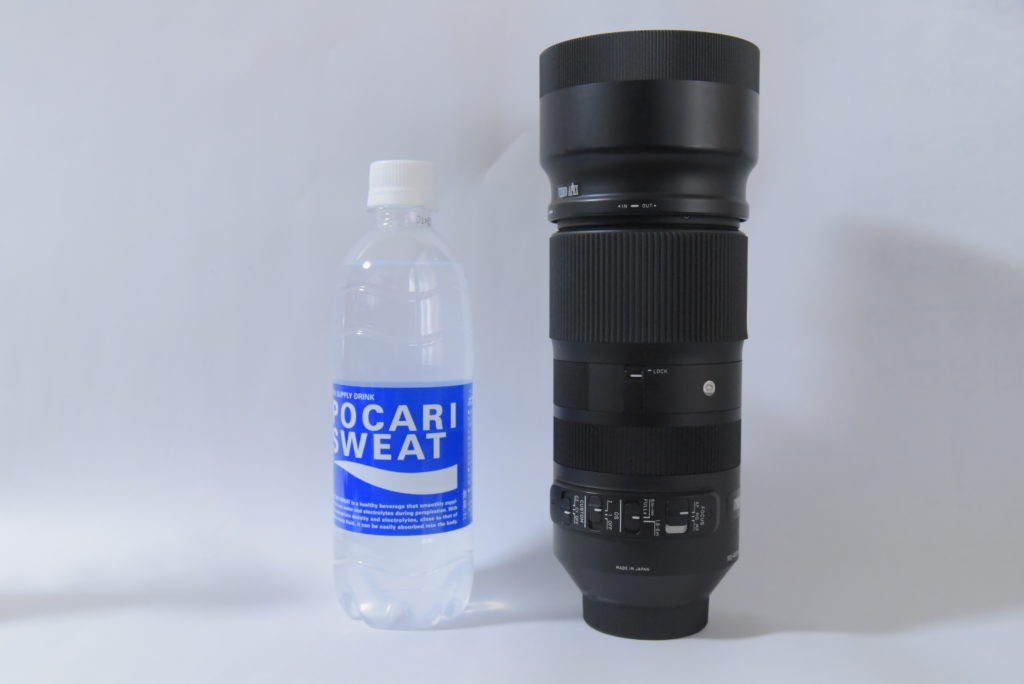 SIGMA100-400mmと500mlペットボトルのサイズ比較